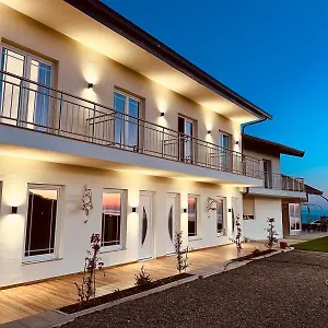 Sol Gjiri Lalzit , Durrës Albanien